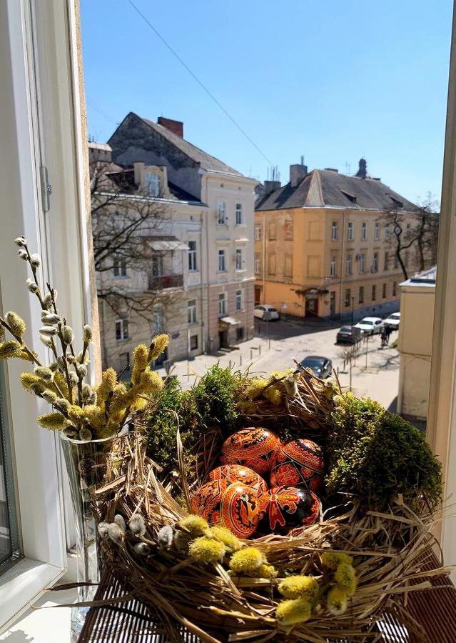 Homey Apartment On Vicheva Str. Львов Экстерьер фото