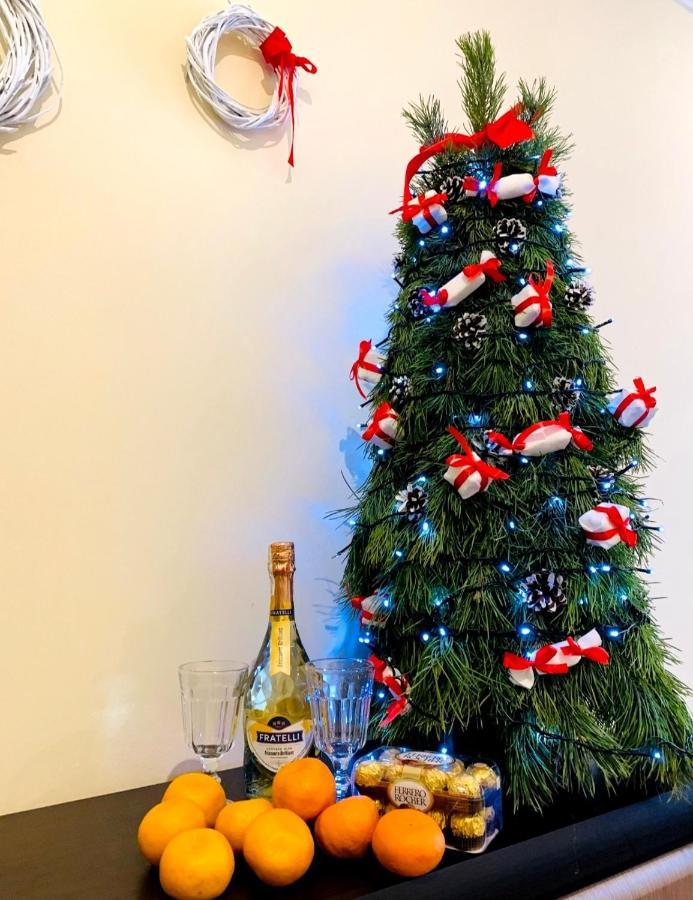 Homey Apartment On Vicheva Str. Львов Экстерьер фото